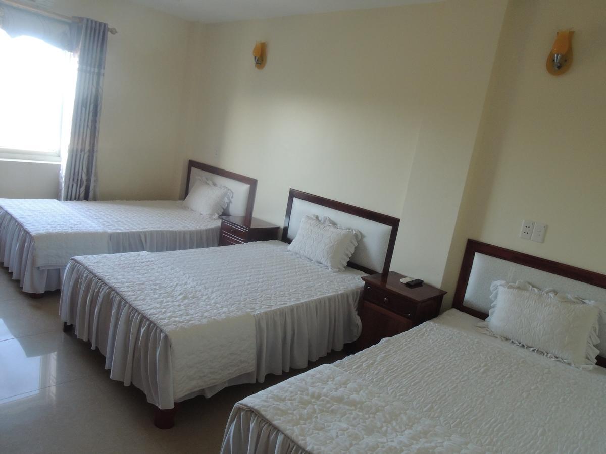 Ngan Ha Hotel Dong Hoi Exterior foto