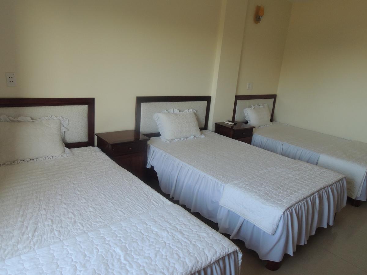 Ngan Ha Hotel Dong Hoi Exterior foto